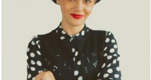 INTERVIU cu interpreta Cristina Jidobin- Melodia “Pe jumătate,, este piesa de debut în muzică a interpretei, această melodie a fost lansată anul trecut, 2020. Interpreta se mândrește foarte mult cu acest mic pas făcut, anume melodia “Pe jumătate,,. Muzica este marea iubire a interpretei din Republica Moldova, Călărași. (GALERIE FOTO- EXCLUSIV ZIARUL ȘTIRI MONDENE)
