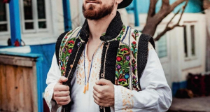 INTERVIU: Cele mai noi melodii ale artistului de muzică populară Marius Petrea sunt:“Mândră”și “De-o vreme”, aceste piese fac parte din noul său album de muzică (Scrisorile lu’ Marius), care va fi lansat cât de curând- Primul album a artistului Marius Petrea se intitulează“Sunt flacău de pe la Huși”și conține 10 melodii deosebite. (EXCLUSIV- GALERIE FOTO)