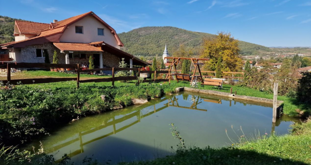 REPORTAJ: Casa Vali din comuna Șuncuiuș, jud. Bihor, este un loc de vis și primitor de la poalele munților Pădurea Craiului, unde să te  relaxezi/petreci vacanța alături de cei dragi. (EXCLUSIV- GALERIE FOTO)