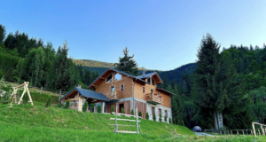 REPORTAJ: Cabana Lehanu din stațiunea turistică Borșa, jud. Maramureș, este un loc de poveste, unde să vă petreceți un sejur de vacanță  de neuitat, alături de prieteni și cei dragi. (EXCLUSIV- GALERIE FOTO)